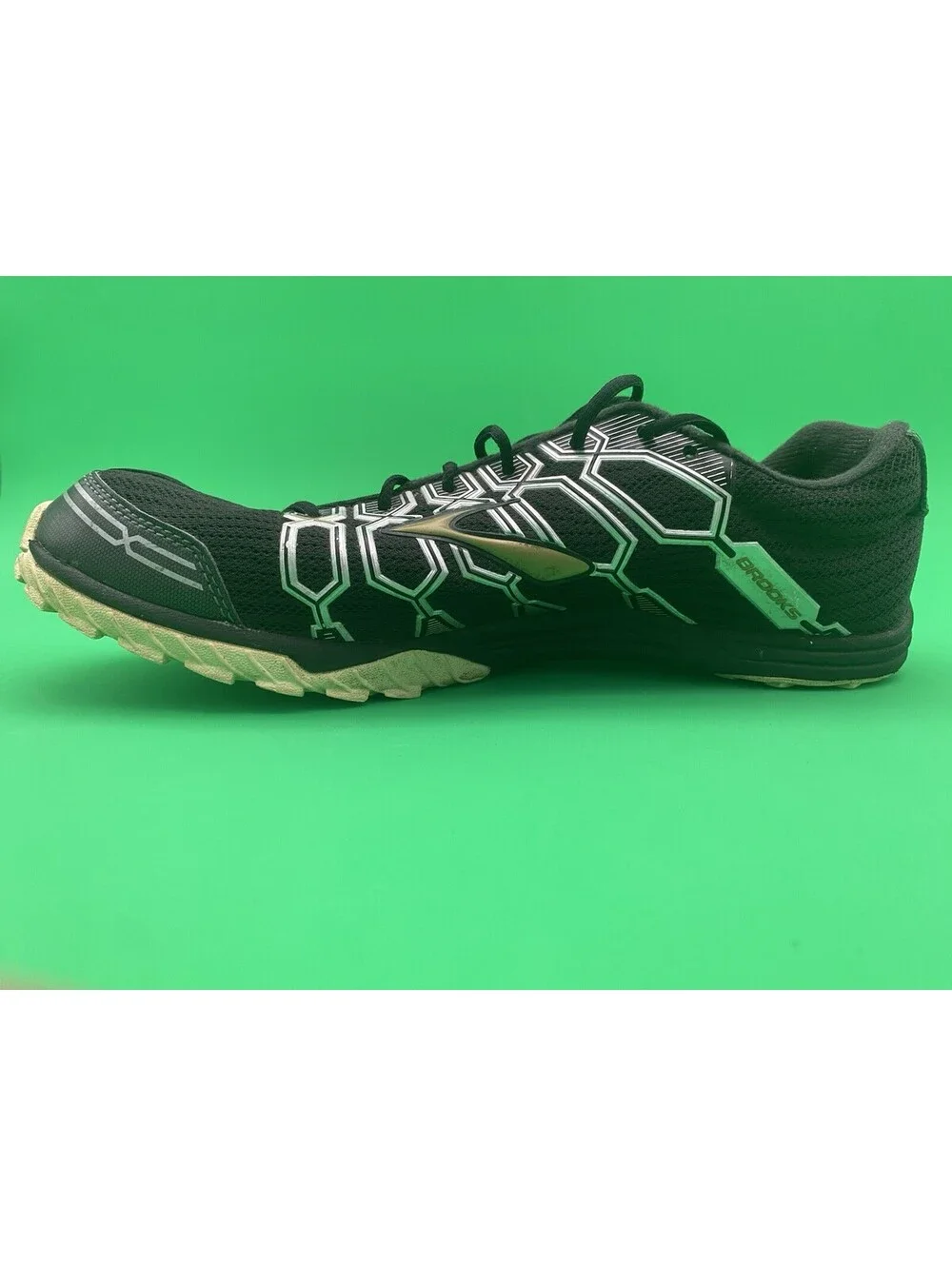 Brooks Track & Field Men's Size 9 Black Mach X Track Shoes - No Spikes